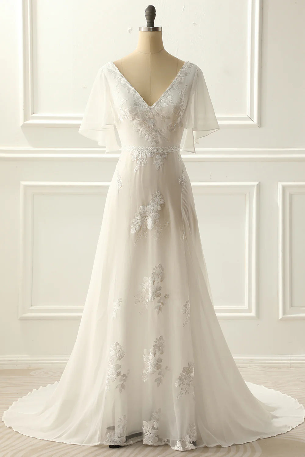 Robe de mariée trapèze à col en V et longueur au sol avec appliques